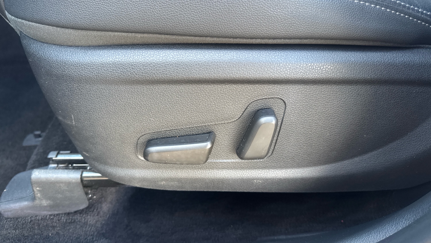 Used Hyundai Santa Fe 2019 for sale - 76233050: Photo 24