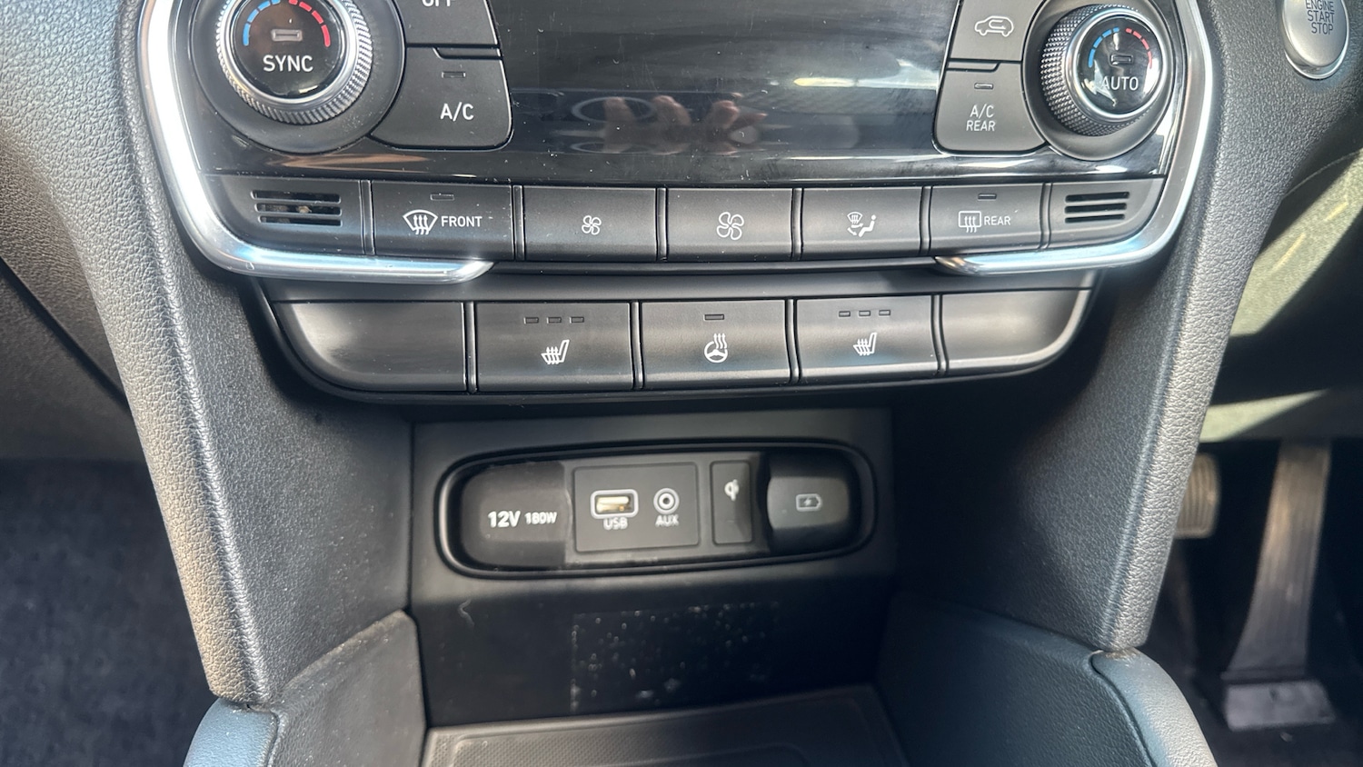 Used Hyundai Santa Fe 2019 for sale - 76233050: Photo 26