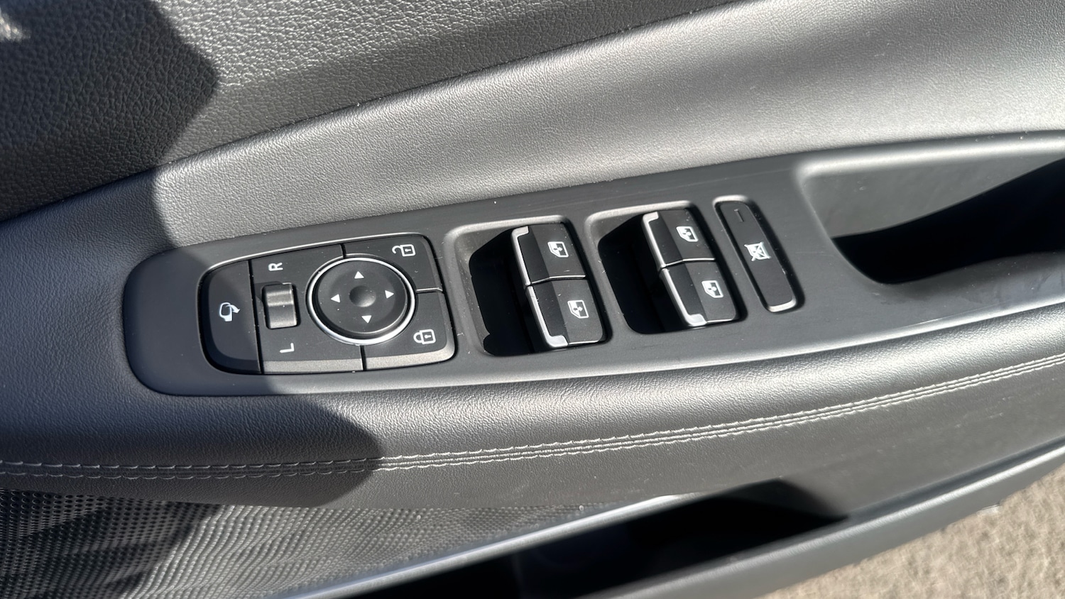 Used Hyundai Santa Fe 2019 for sale - 76233050: Photo 42