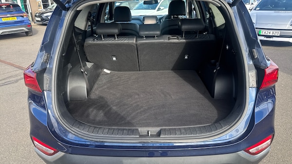 Used Hyundai Santa Fe 2019 for sale - 76233050: Photo 4