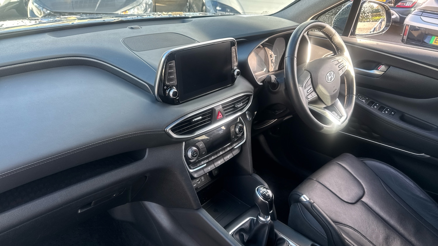 Used Hyundai Santa Fe 2019 for sale - 76233050: Photo 9