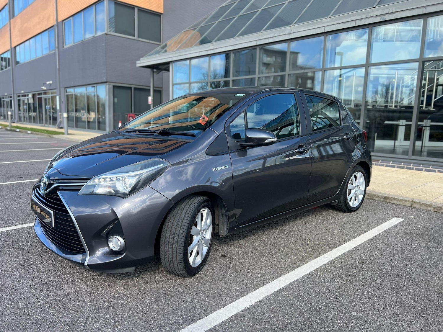 Used Toyota Yaris for sale - 78157431: Photo 3