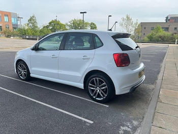 Used Volkswagen Polo 2016 for sale - 78388323: Photo