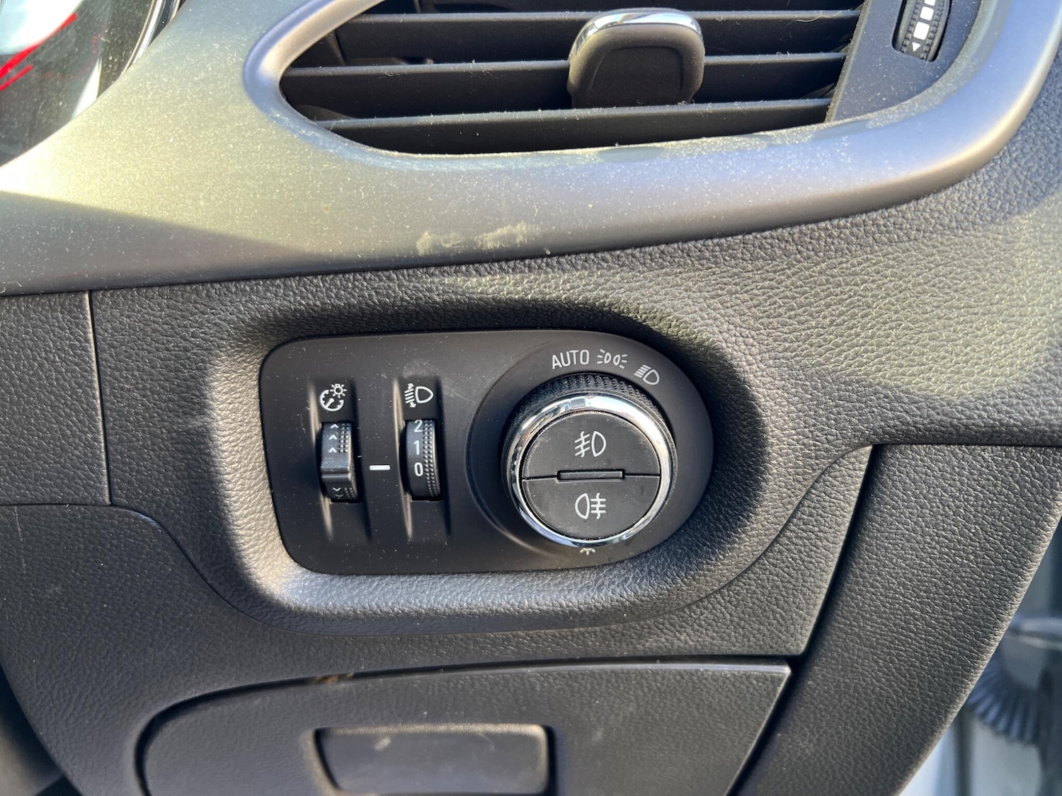 Used Vauxhall Astra for sale - 77753349: Photo 14