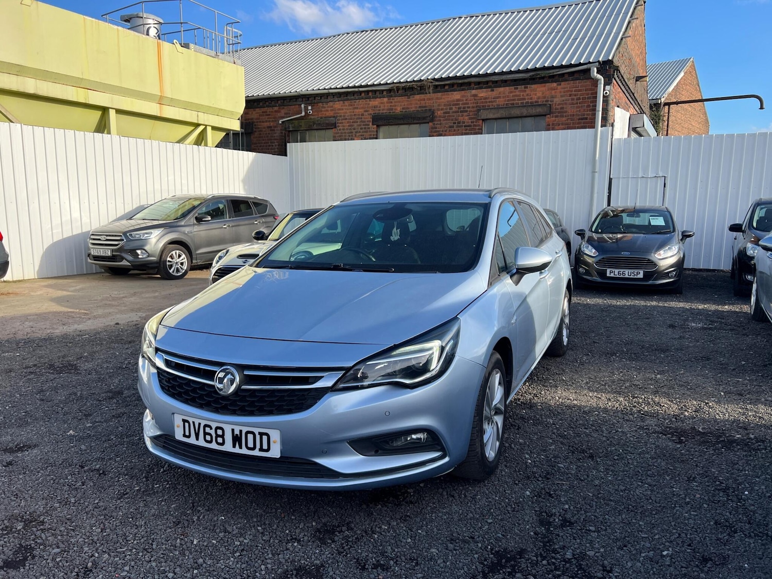 Used Vauxhall Astra for sale - 77753349: Photo 3