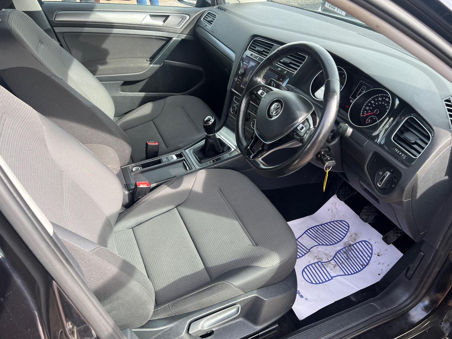 Used Volkswagen Golf 2017 for sale - 77882944: Photo 10