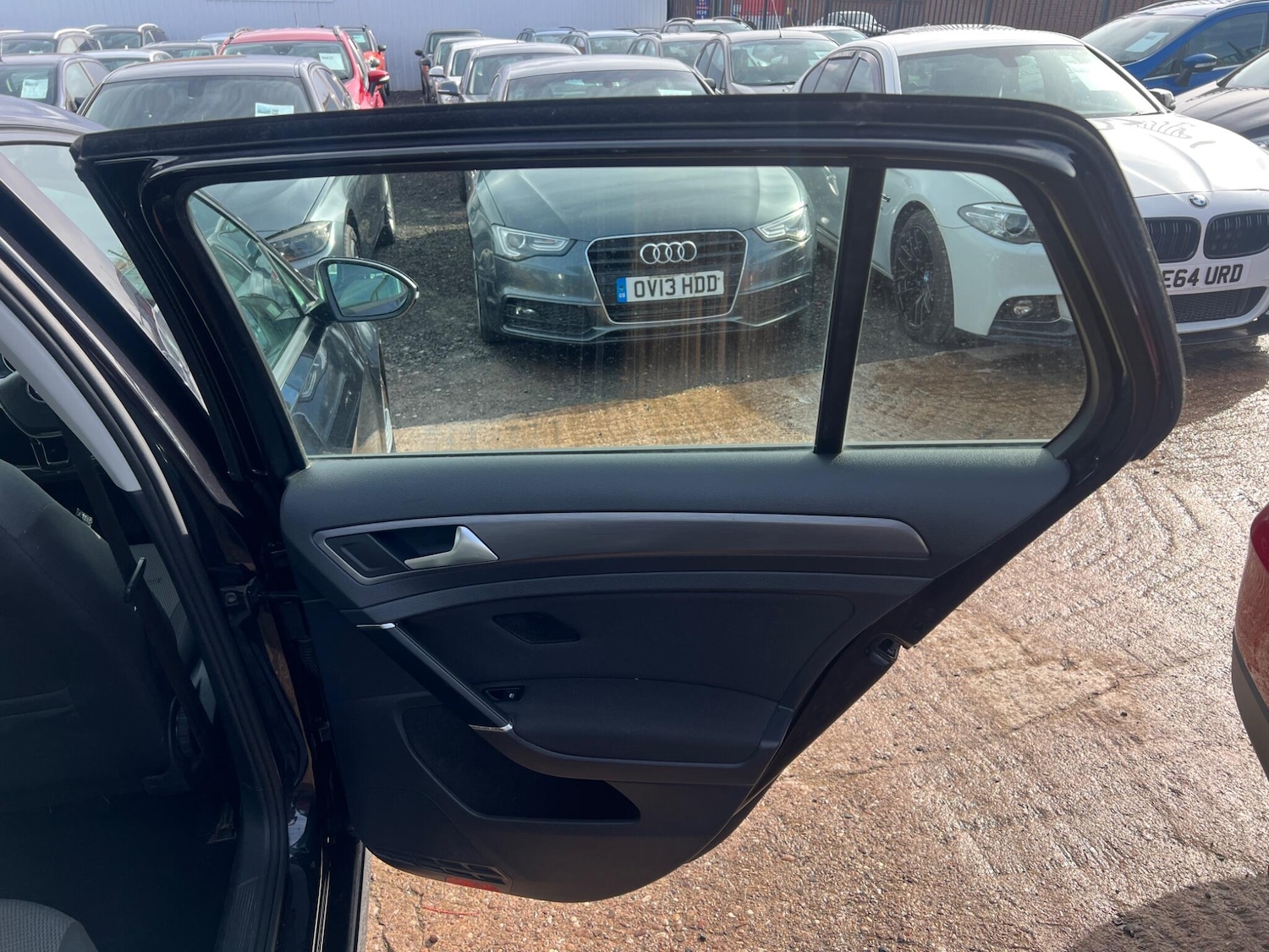 Used Volkswagen Golf 2017 for sale - 77882944: Photo 16