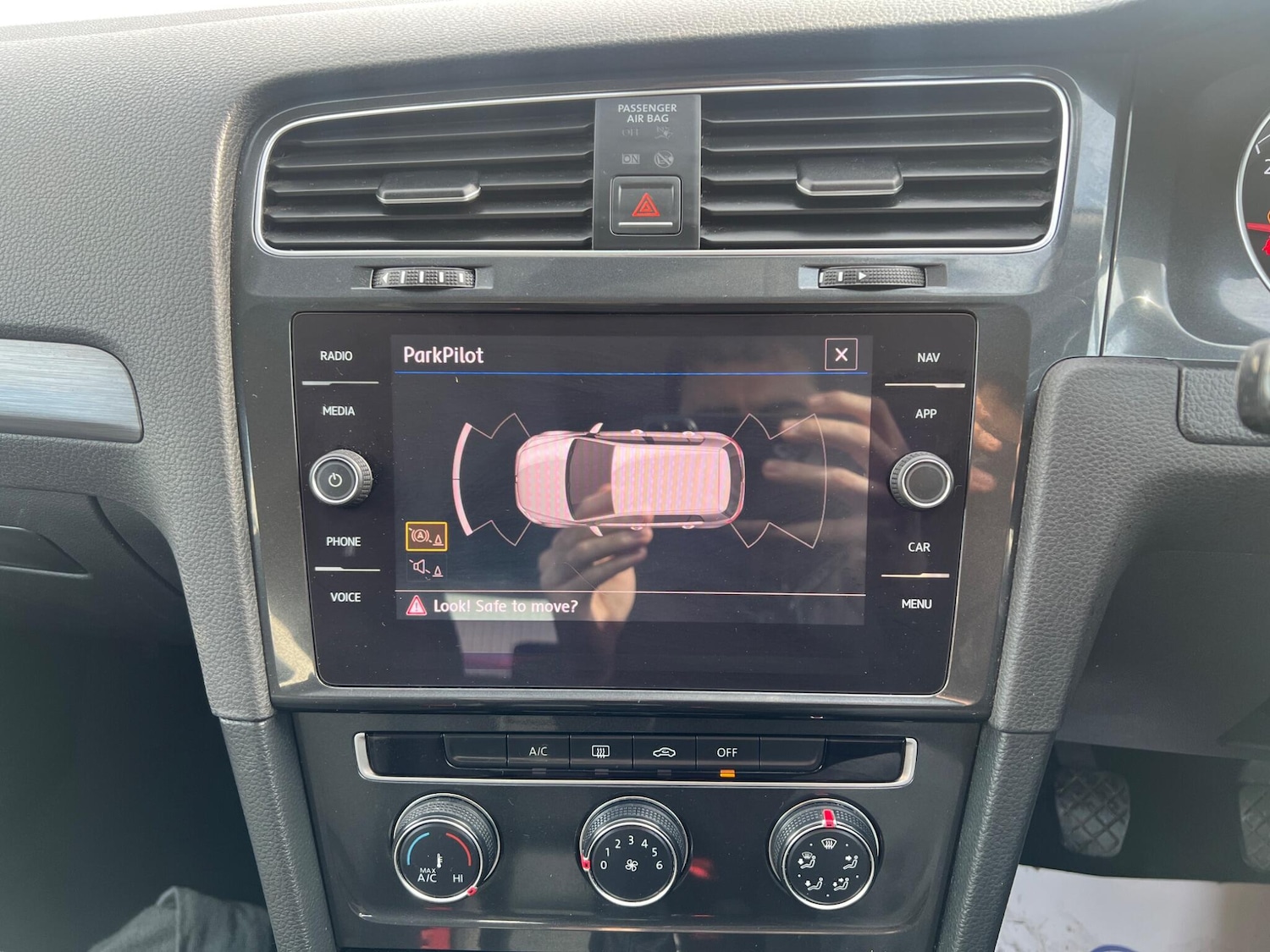 Used Volkswagen Golf 2017 for sale - 77882944: Photo 20