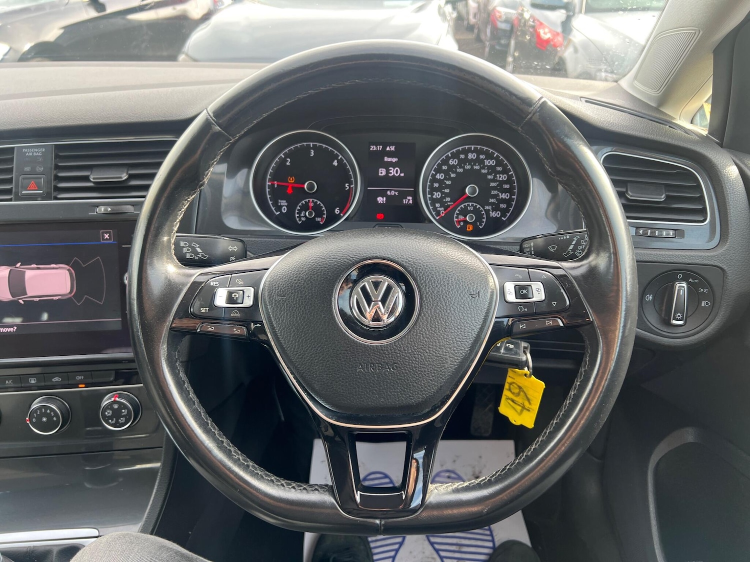 Used Volkswagen Golf 2017 for sale - 77882944: Photo 25