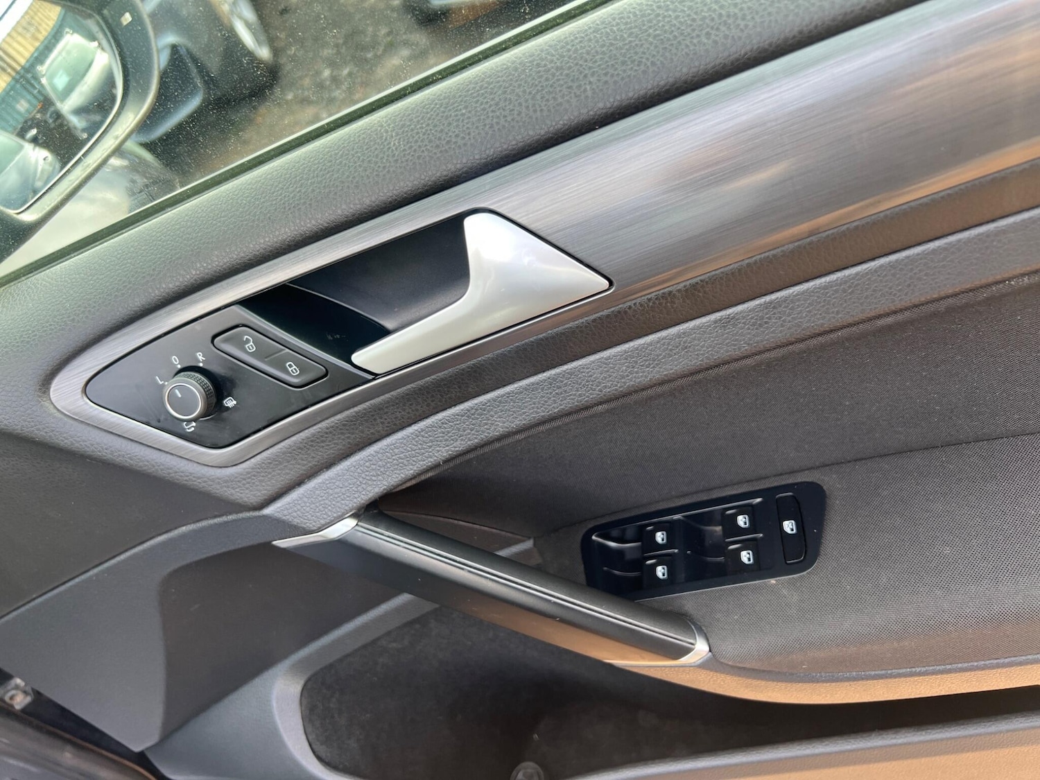 Used Volkswagen Golf 2017 for sale - 77882944: Photo 27