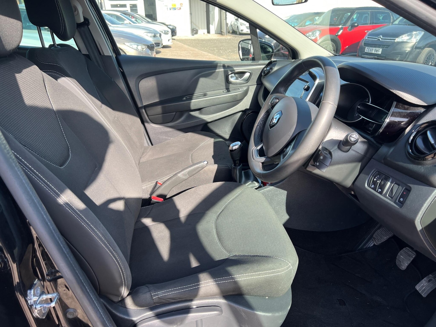 Used Renault Clio 2019 for sale - 78184912: Photo 11