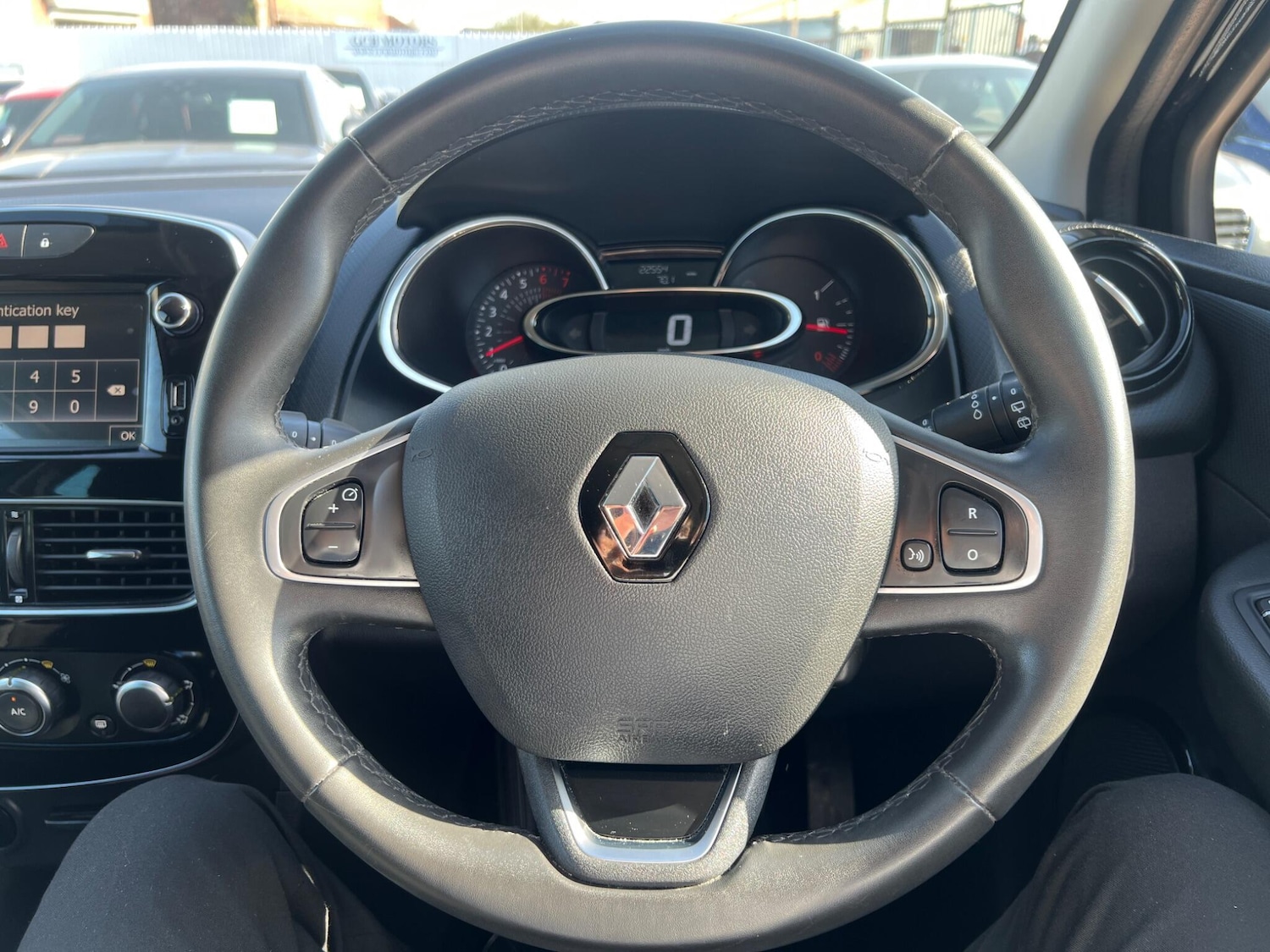 Used Renault Clio 2019 for sale - 78184912: Photo 12