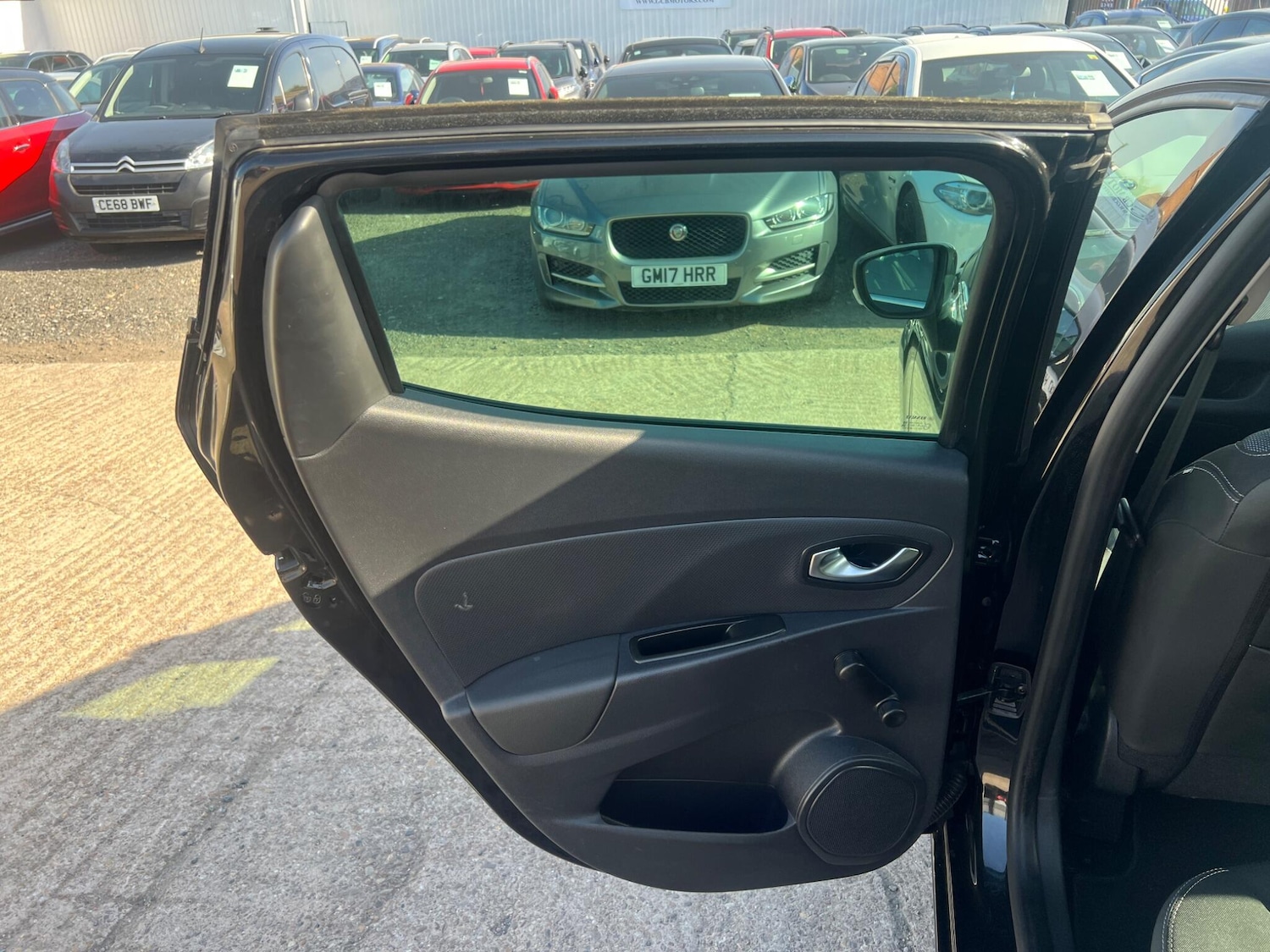 Used Renault Clio 2019 for sale - 78184912: Photo 18