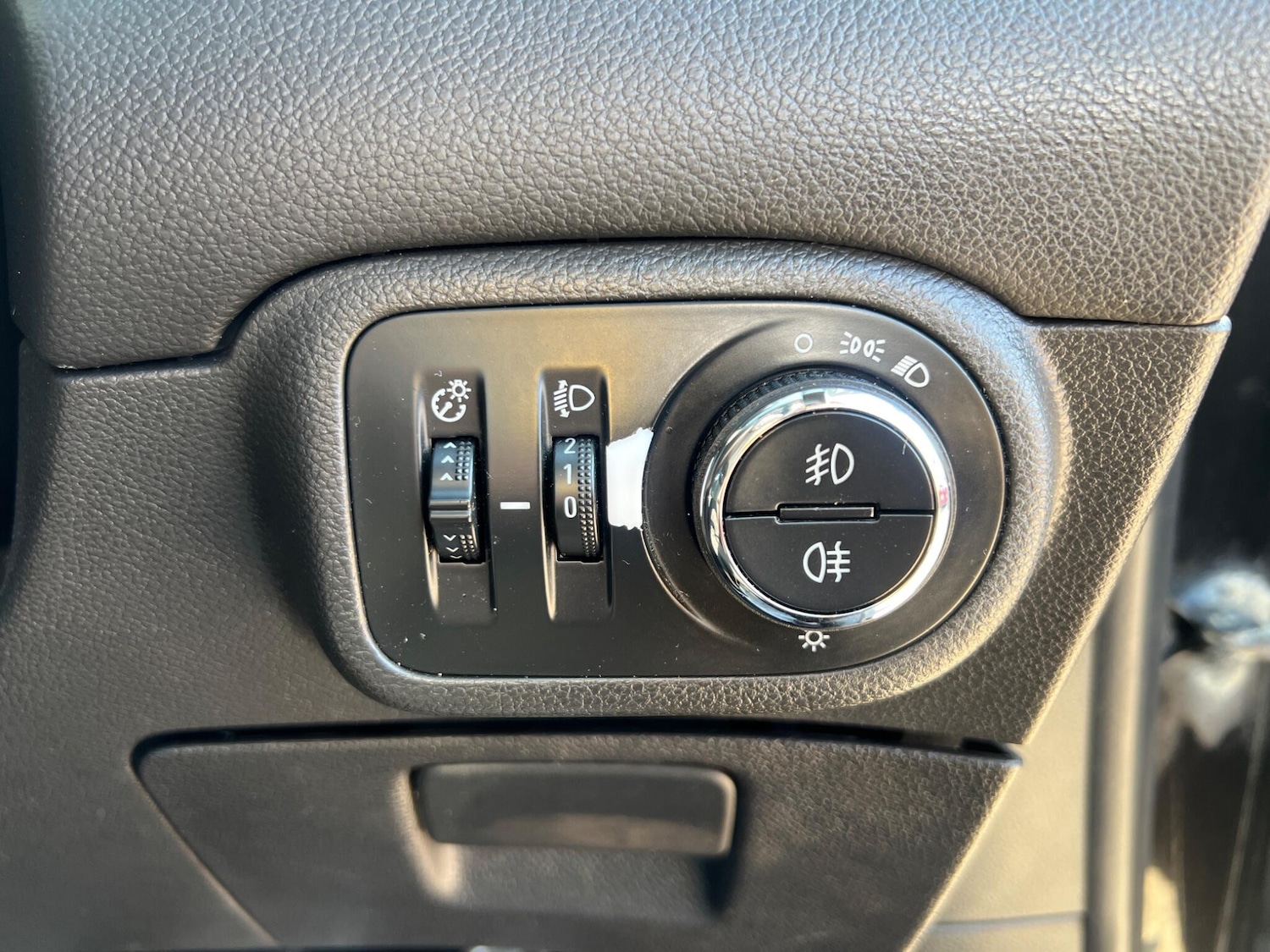 Used Vauxhall Zafira 2017 for sale - 78205169: Photo 16