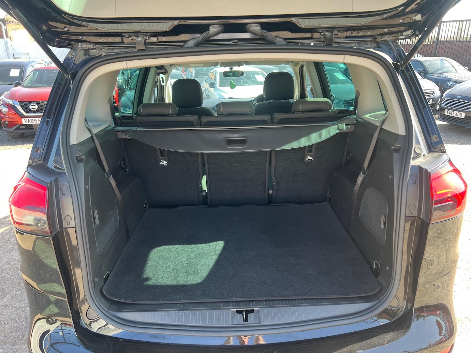 Used Vauxhall Zafira 2017 for sale - 78205169: Photo 20