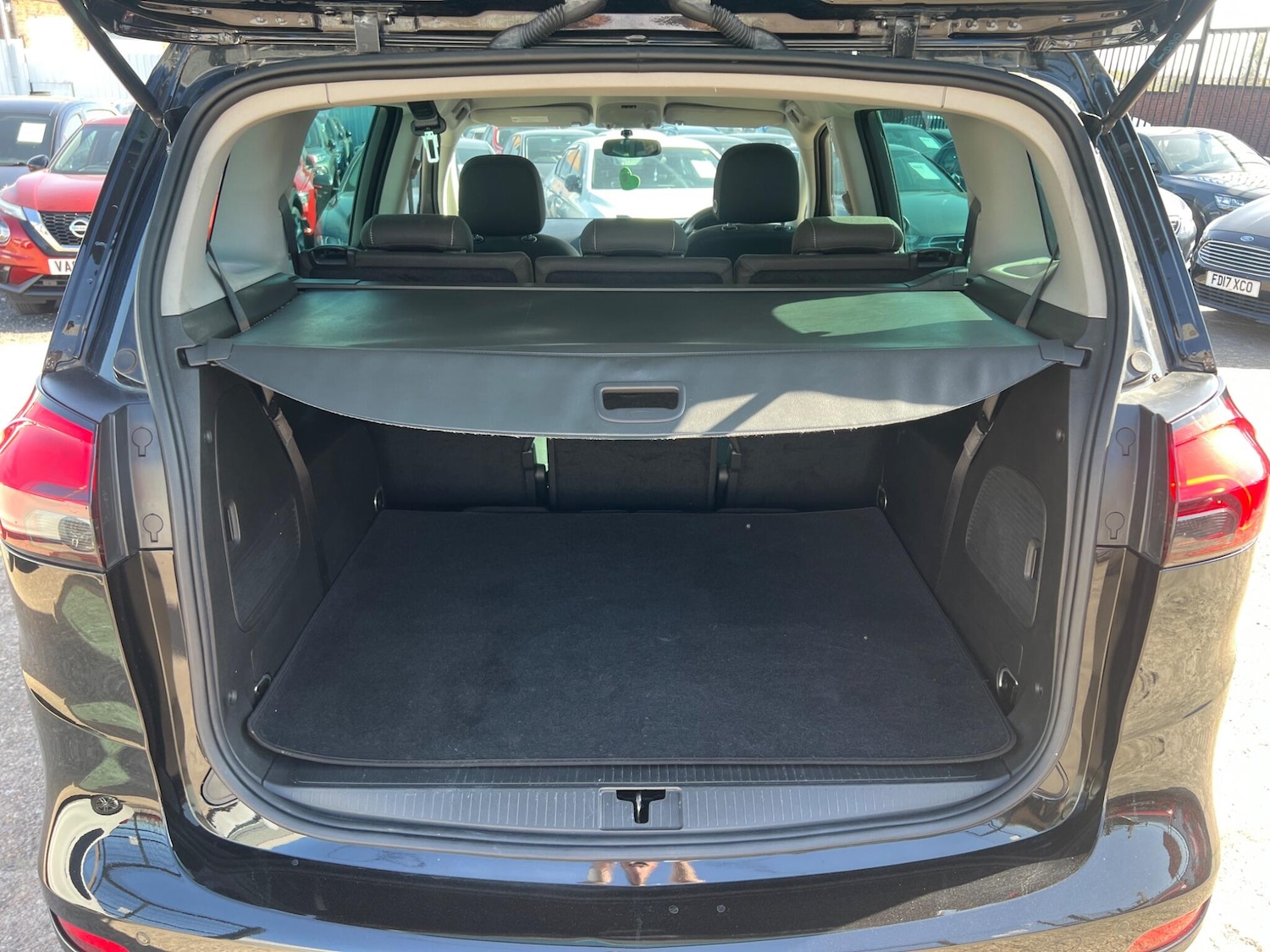 Used Vauxhall Zafira 2017 for sale - 78205169: Photo 21