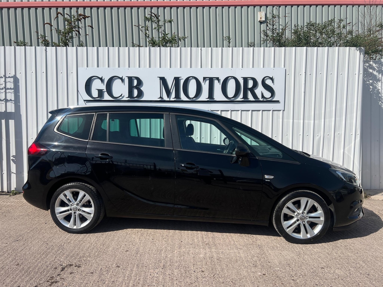 Used Vauxhall Zafira 2017 for sale - 78205169: Photo 5