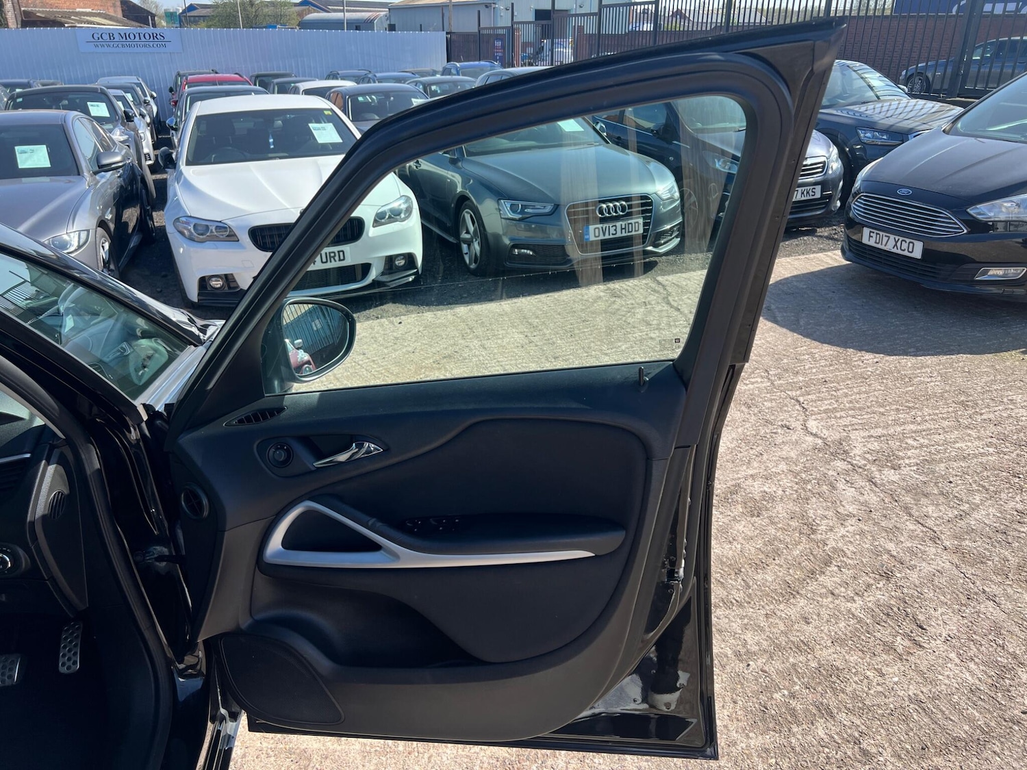 Used Vauxhall Zafira 2017 for sale - 78205169: Photo 9