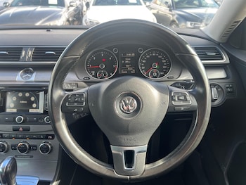 Used Volkswagen Passat 2014 for sale - 78573150: Photo
