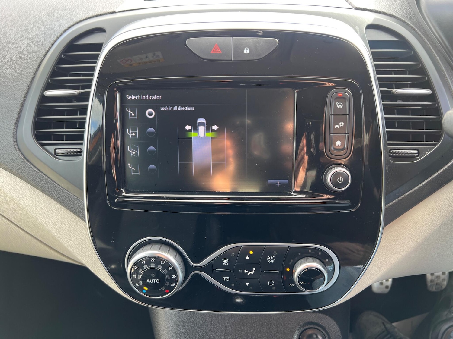 Used Renault Captur 2018 for sale - 78101257: Photo 14