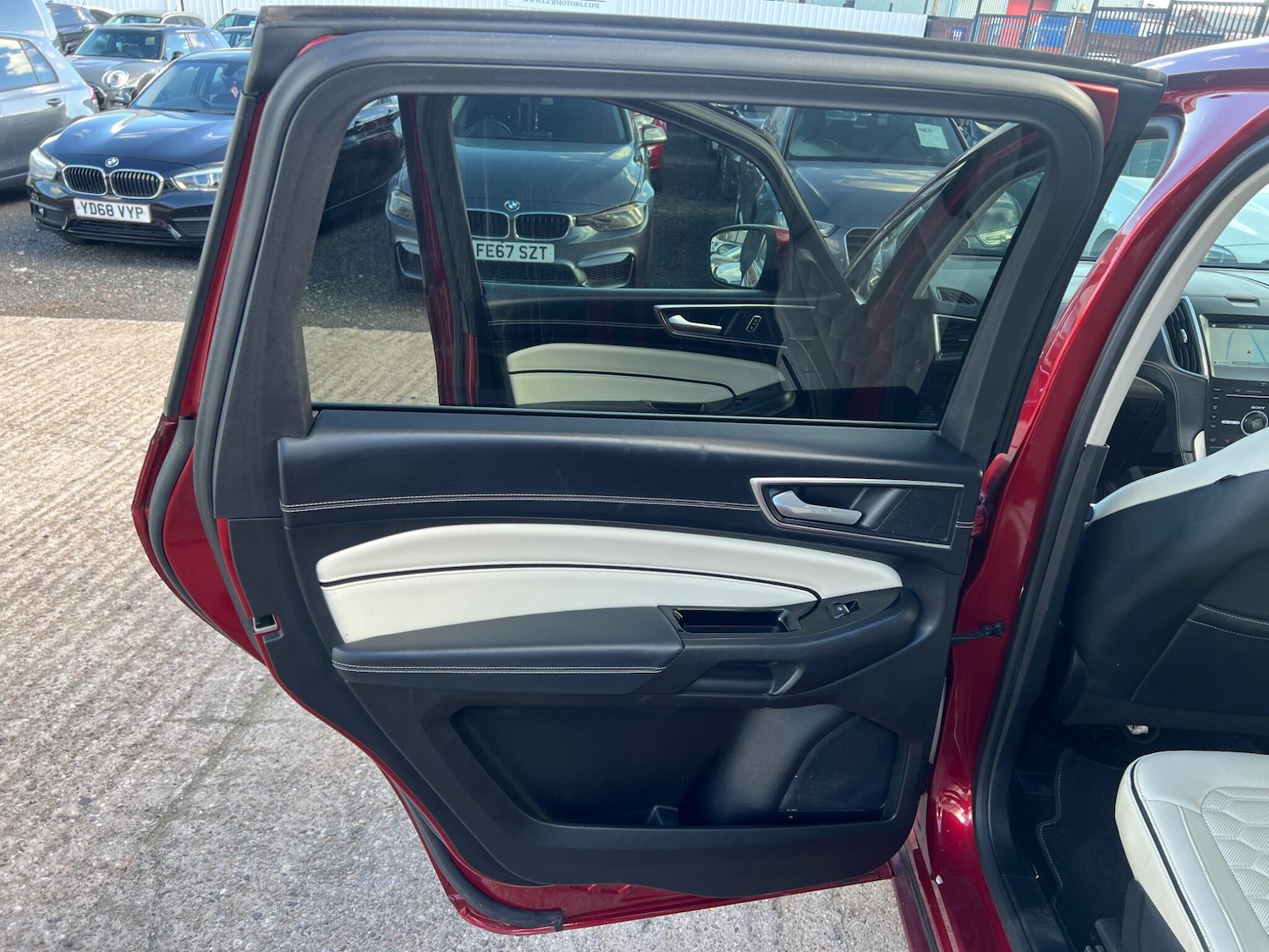 Used Ford S-Max for sale - 77892943: Photo 23