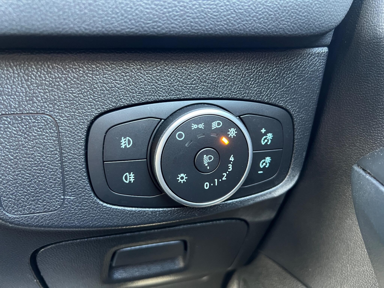 Used Ford Focus 2019 for sale - 77738350: Photo 14