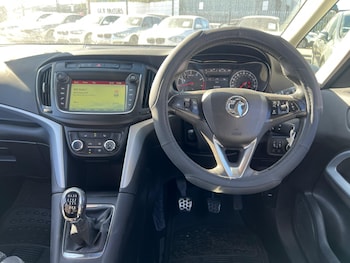 Used Vauxhall Zafira Tourer 2017 for sale - 78481607: Photo