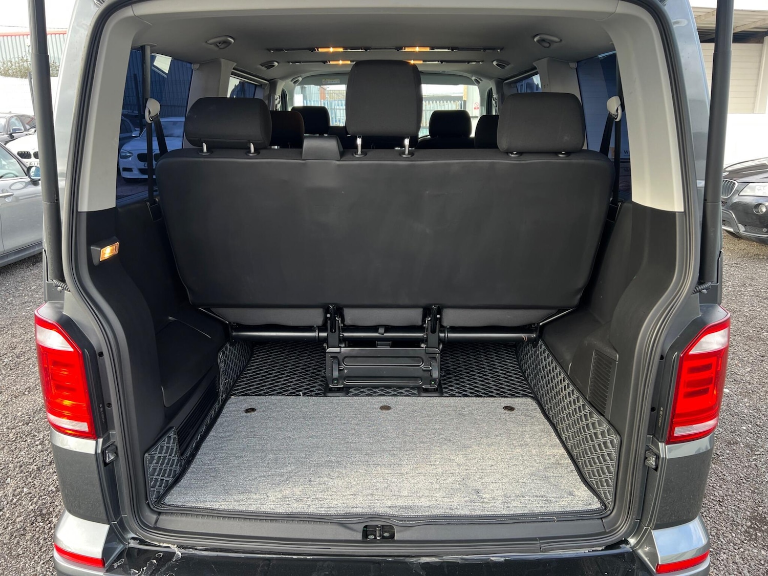 Used Volkswagen Transporter Shuttle 2020 for sale - 77709754: Photo 17