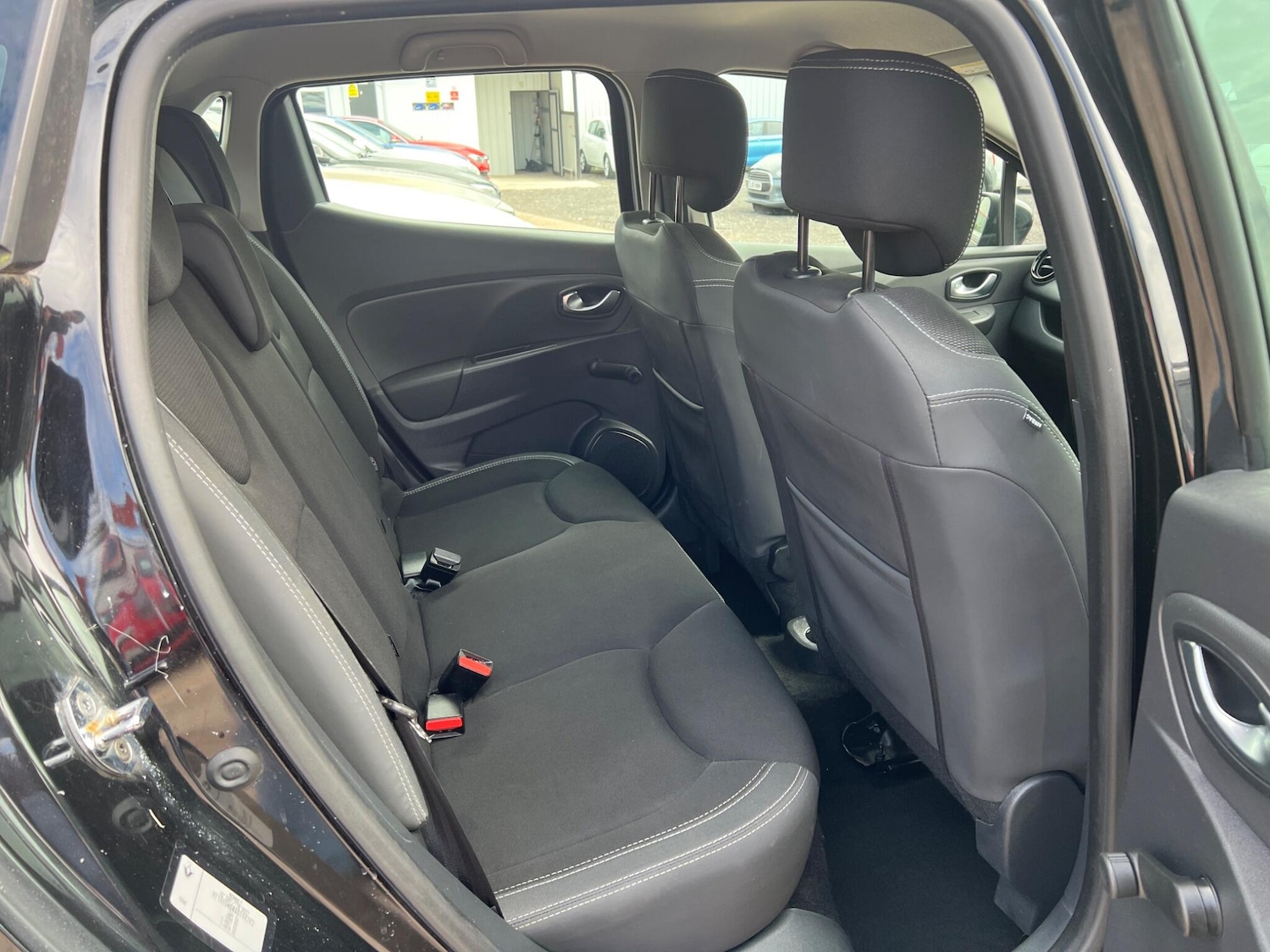 Used Renault Clio 2018 for sale - 78100128: Photo 20