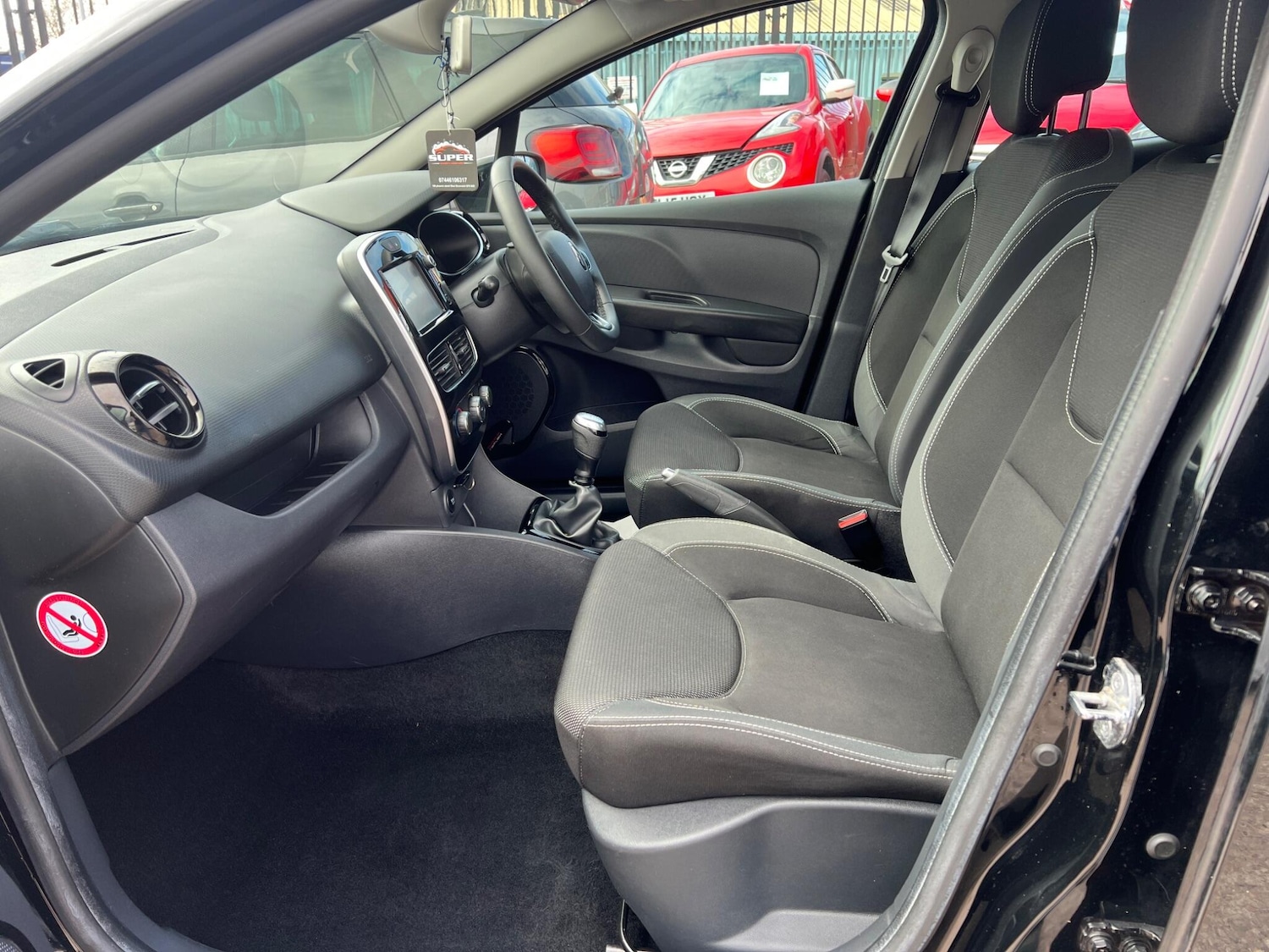 Used Renault Clio 2018 for sale - 78100128: Photo 27