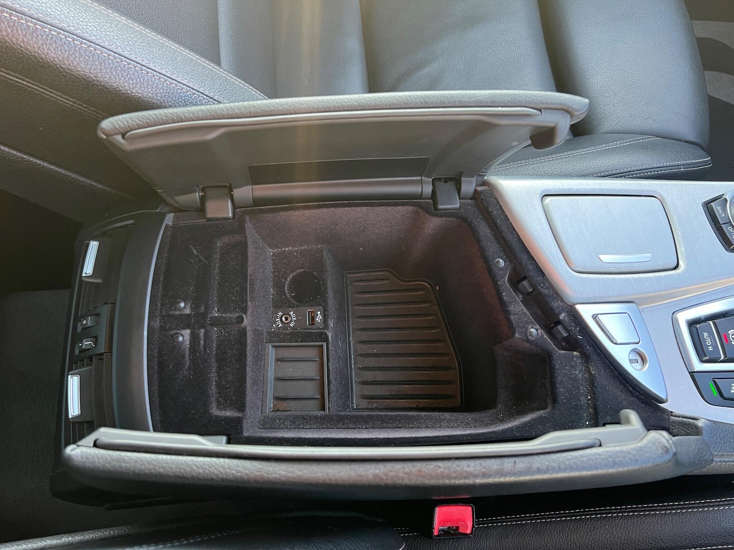 Used BMW 5 Series 2014 for sale - 77768288: Photo 29