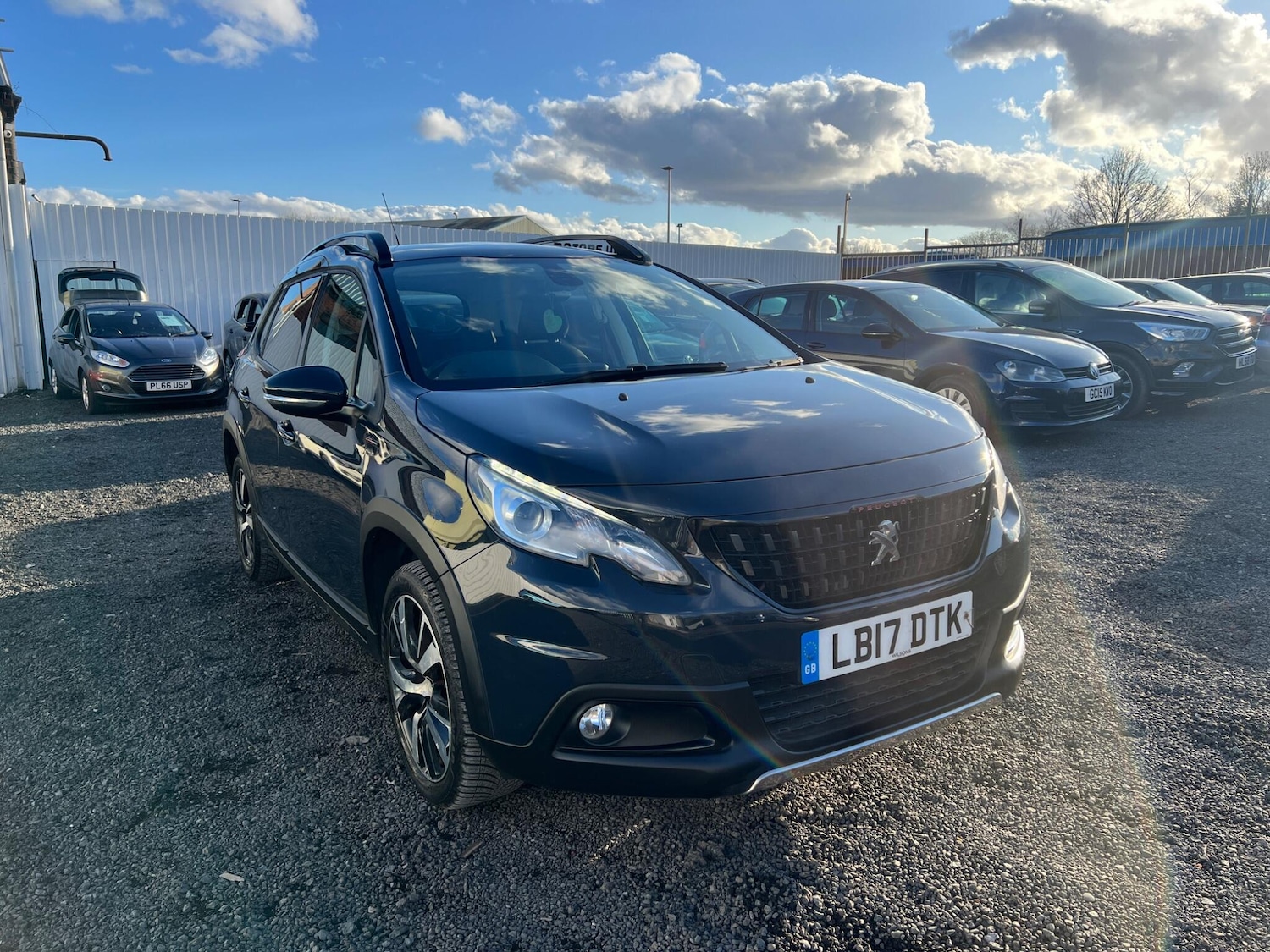 Used Peugeot 2008 2017 for sale - 77709477: Photo 1