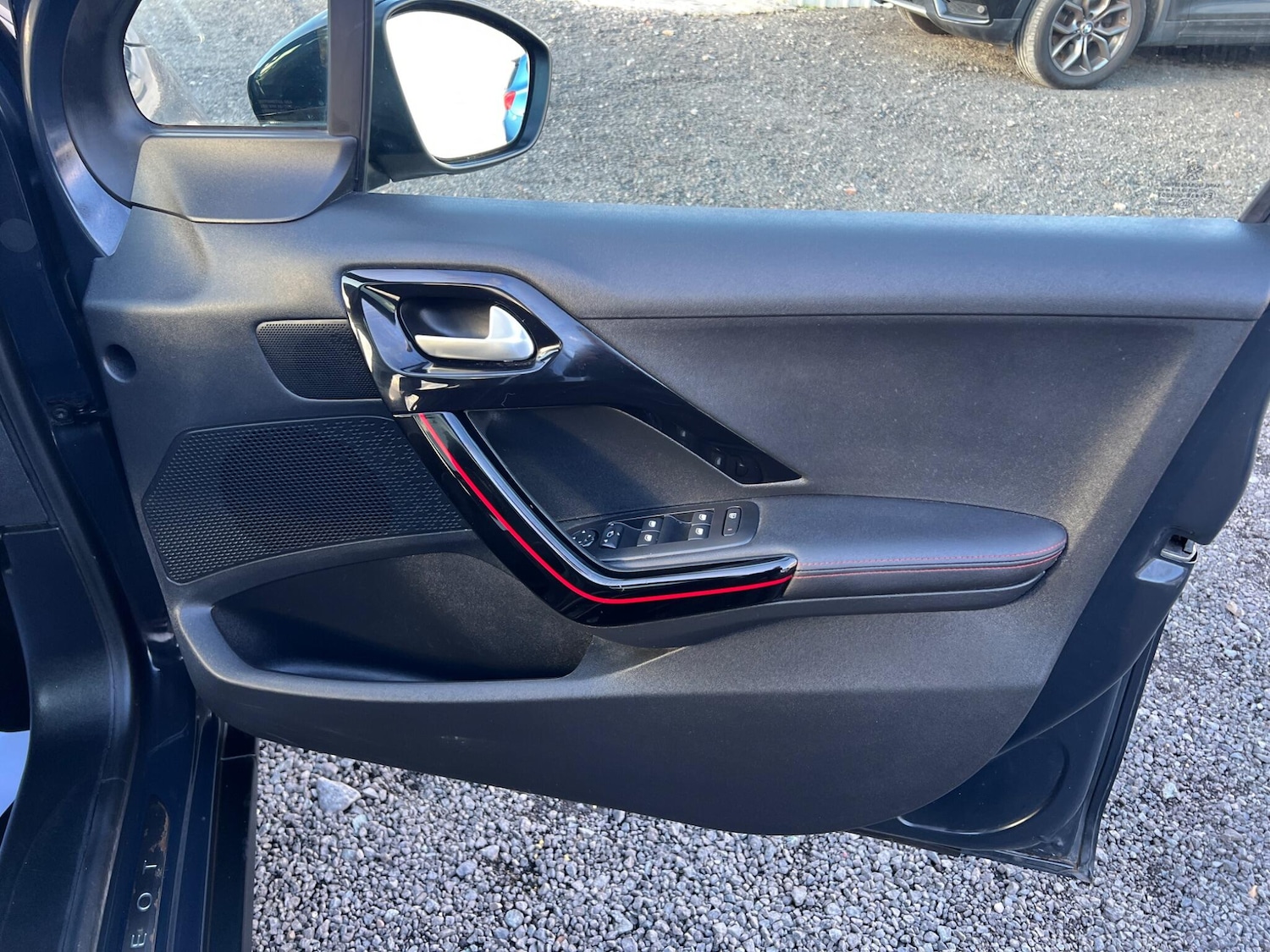 Used Peugeot 2008 2017 for sale - 77709477: Photo 17