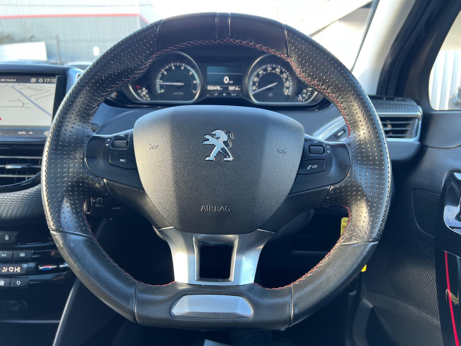 Used Peugeot 2008 2017 for sale - 77709477: Photo 25