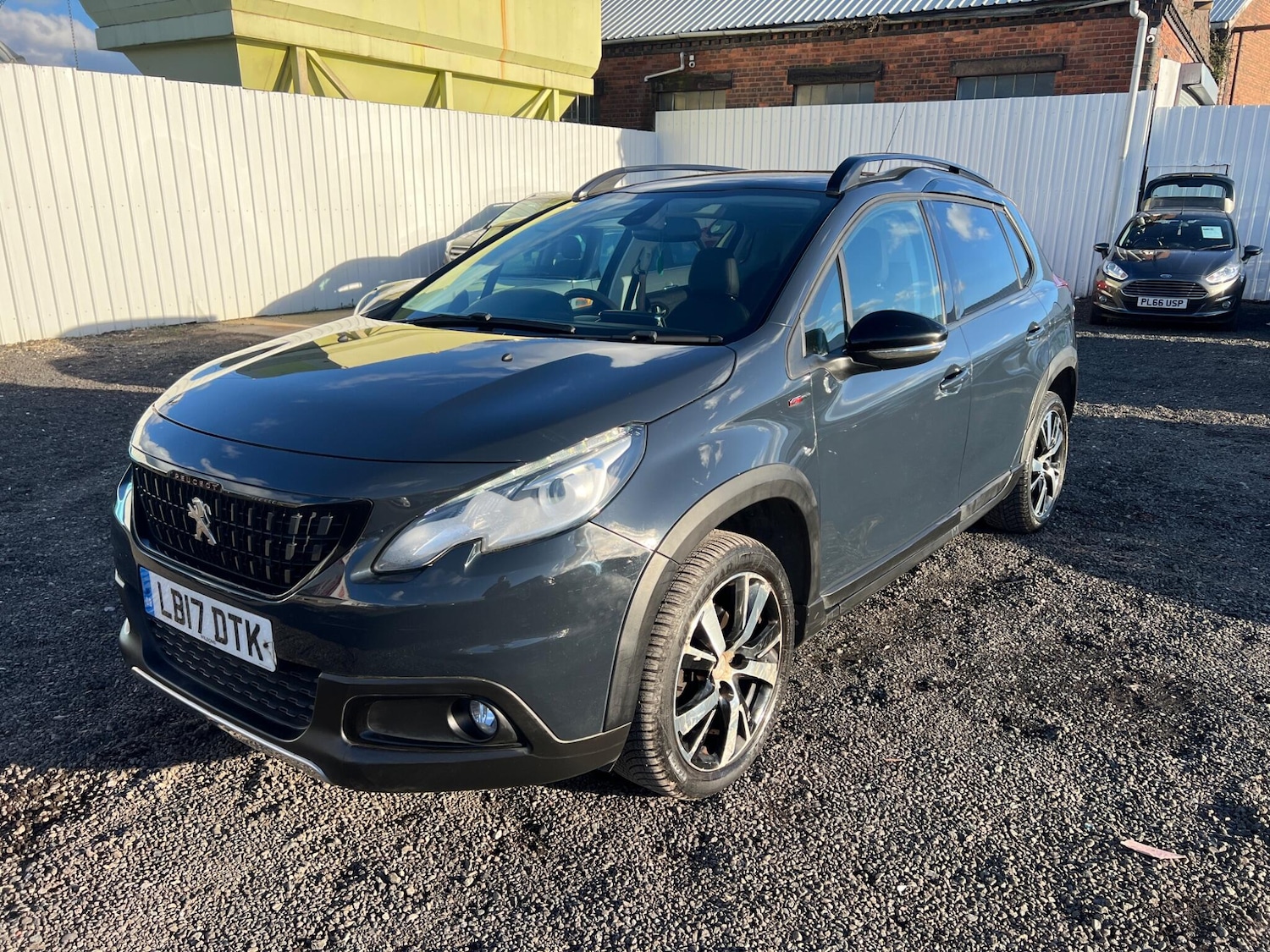 Used Peugeot 2008 2017 for sale - 77709477: Photo 3