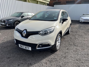 Used Renault Captur 2017 for sale - 77769515: Photo