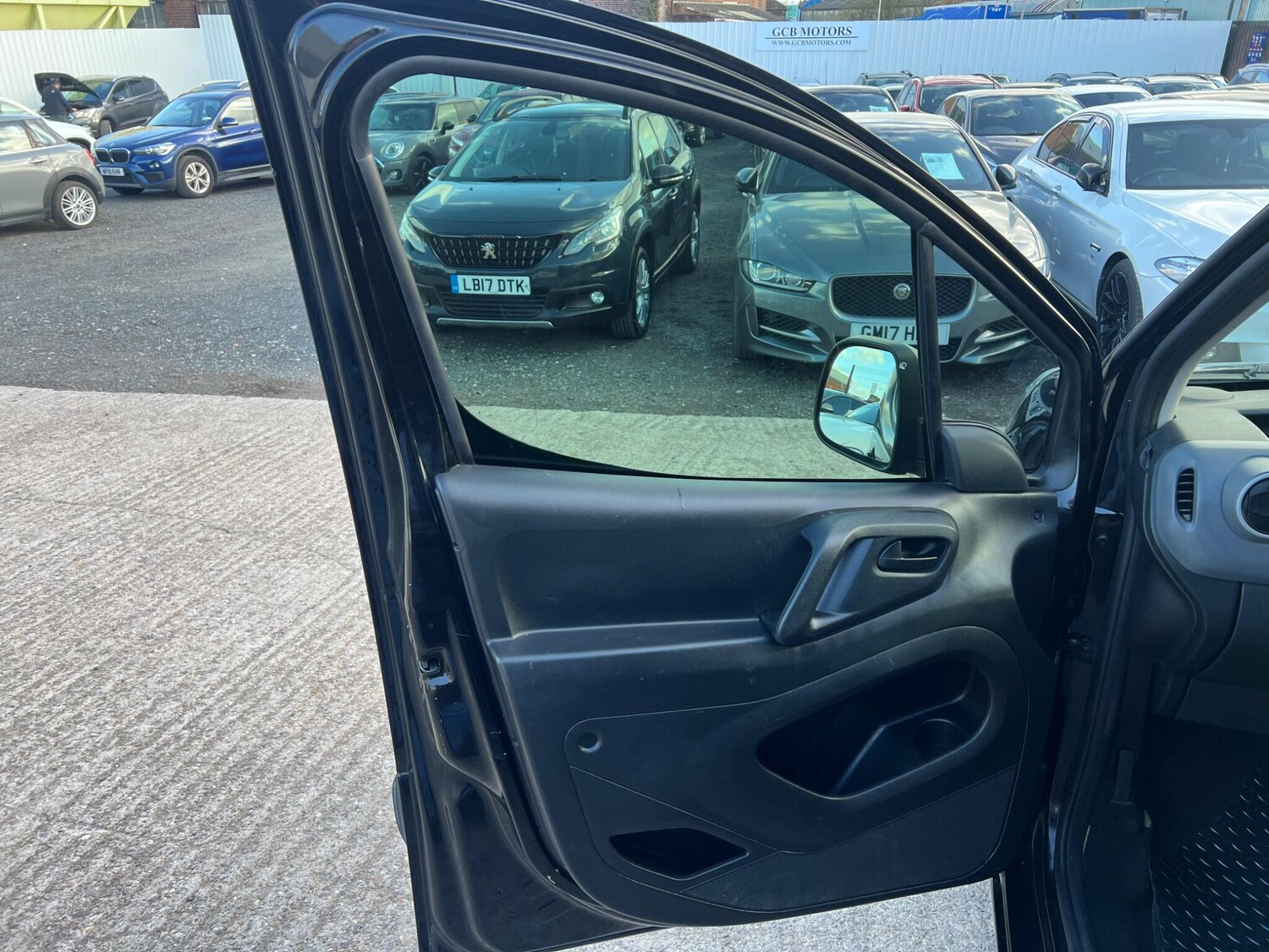 Used Citroen Berlingo 2018 for sale - 78100812: Photo 17