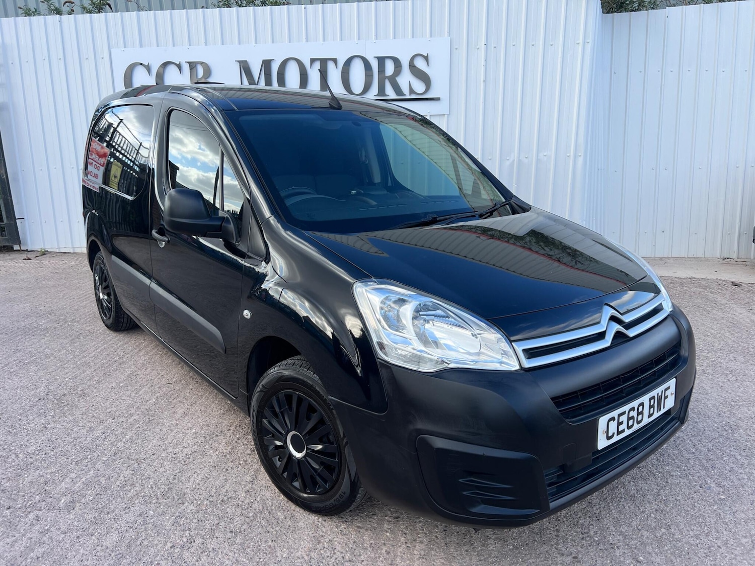 Used Citroen Berlingo 2018 for sale - 78100812: Photo 2
