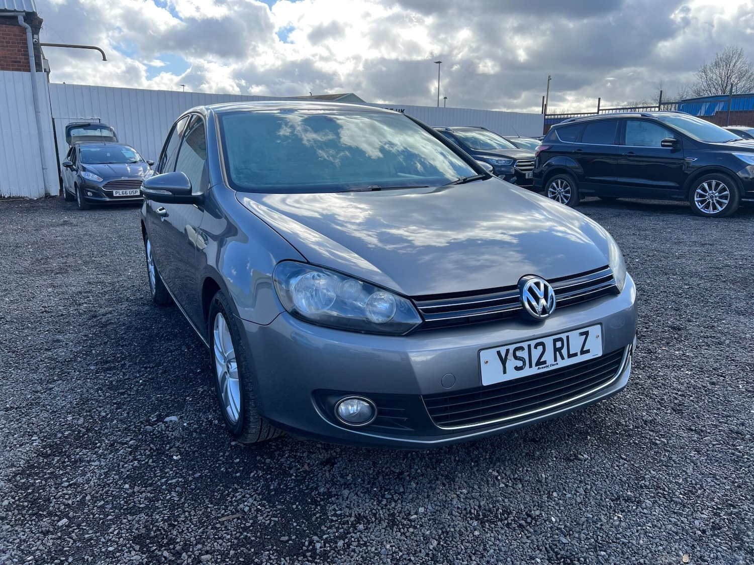 Used Volkswagen Golf 2012 for sale - 77704719: Photo 1