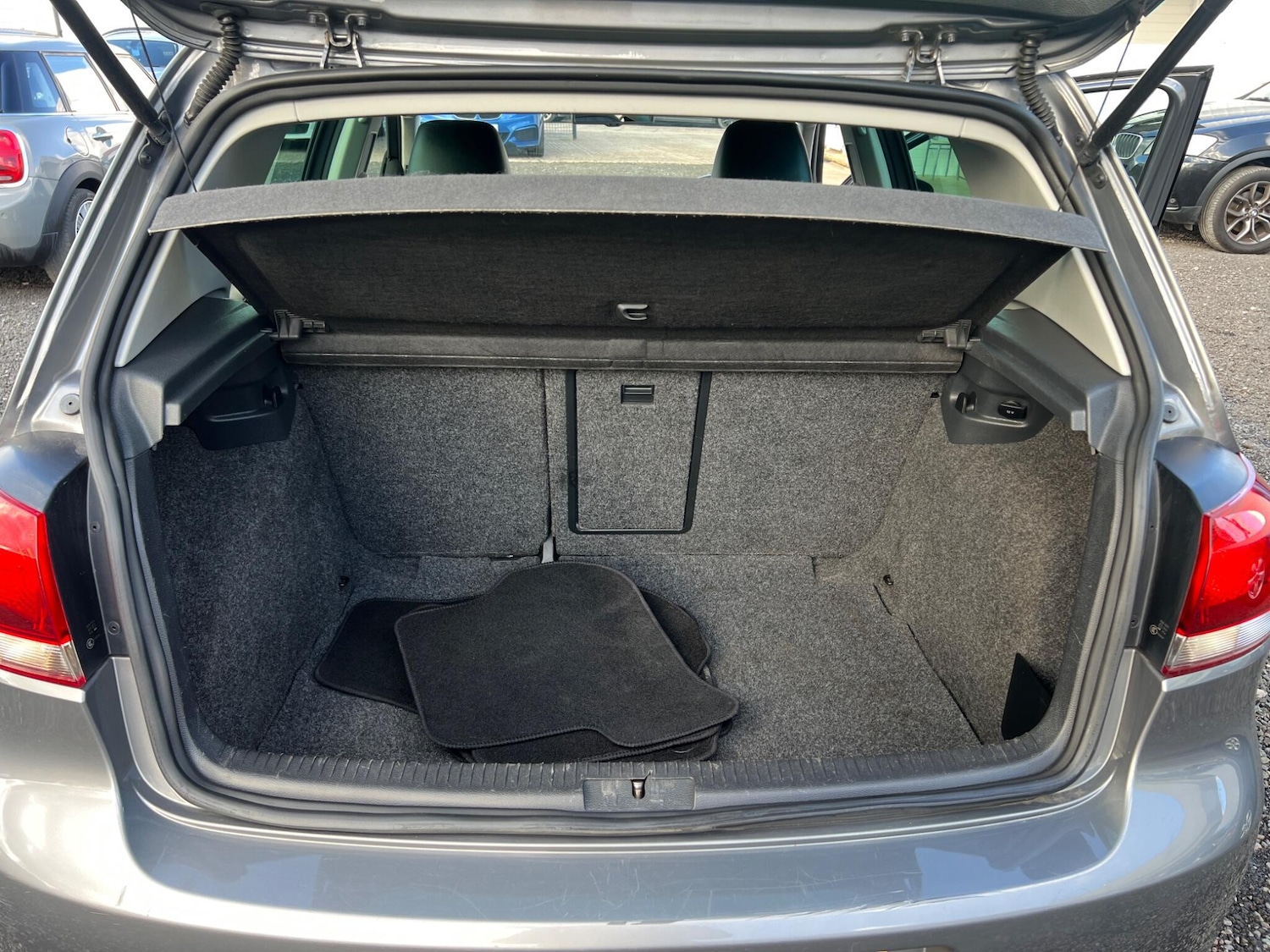 Used Volkswagen Golf 2012 for sale - 77704719: Photo 25