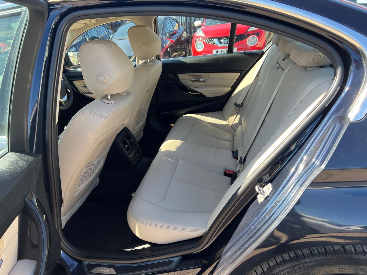 Used BMW 3 Series 2015 for sale - 77940176: Photo 23