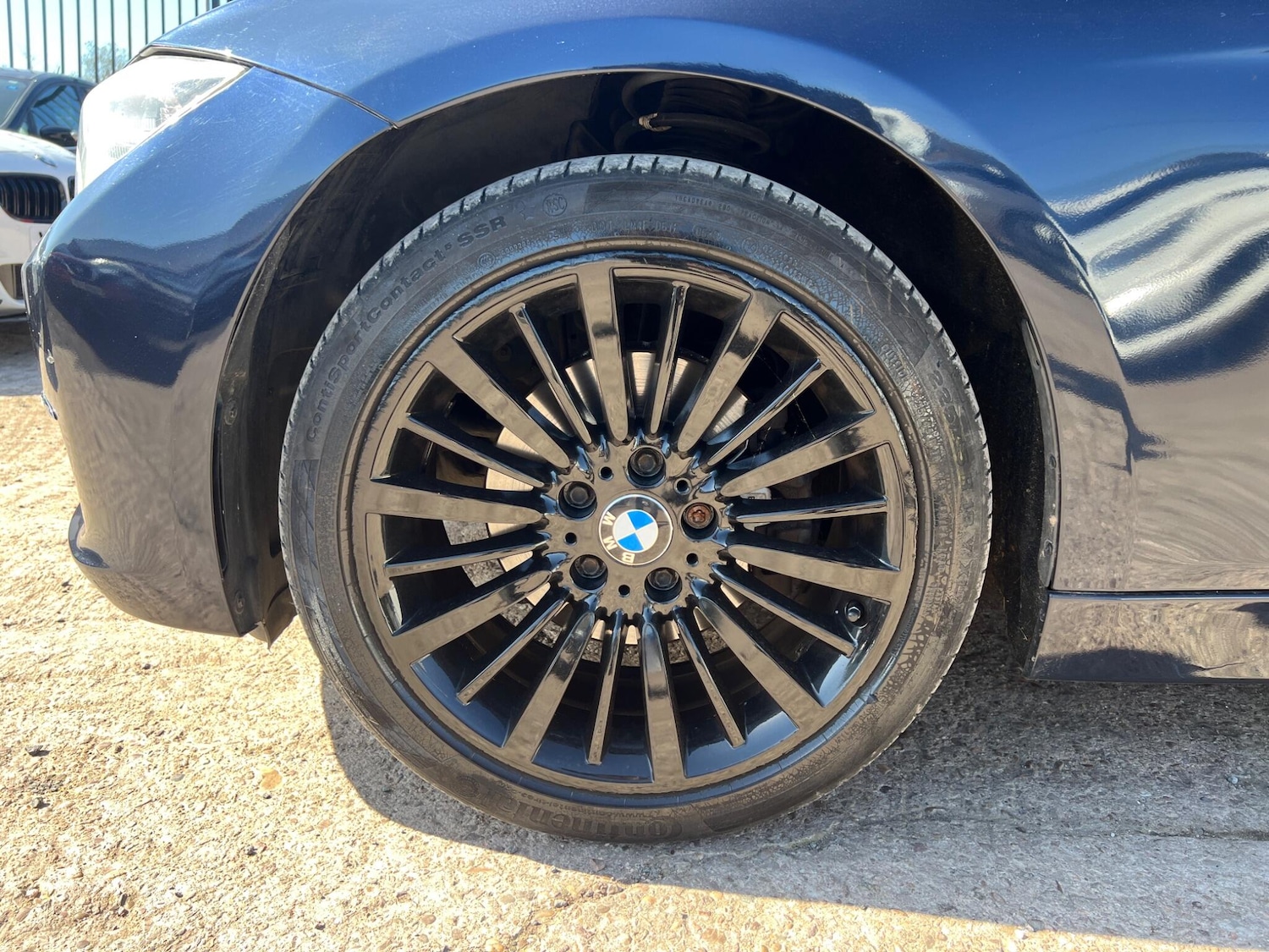 Used BMW 3 Series 2015 for sale - 77940176: Photo 31