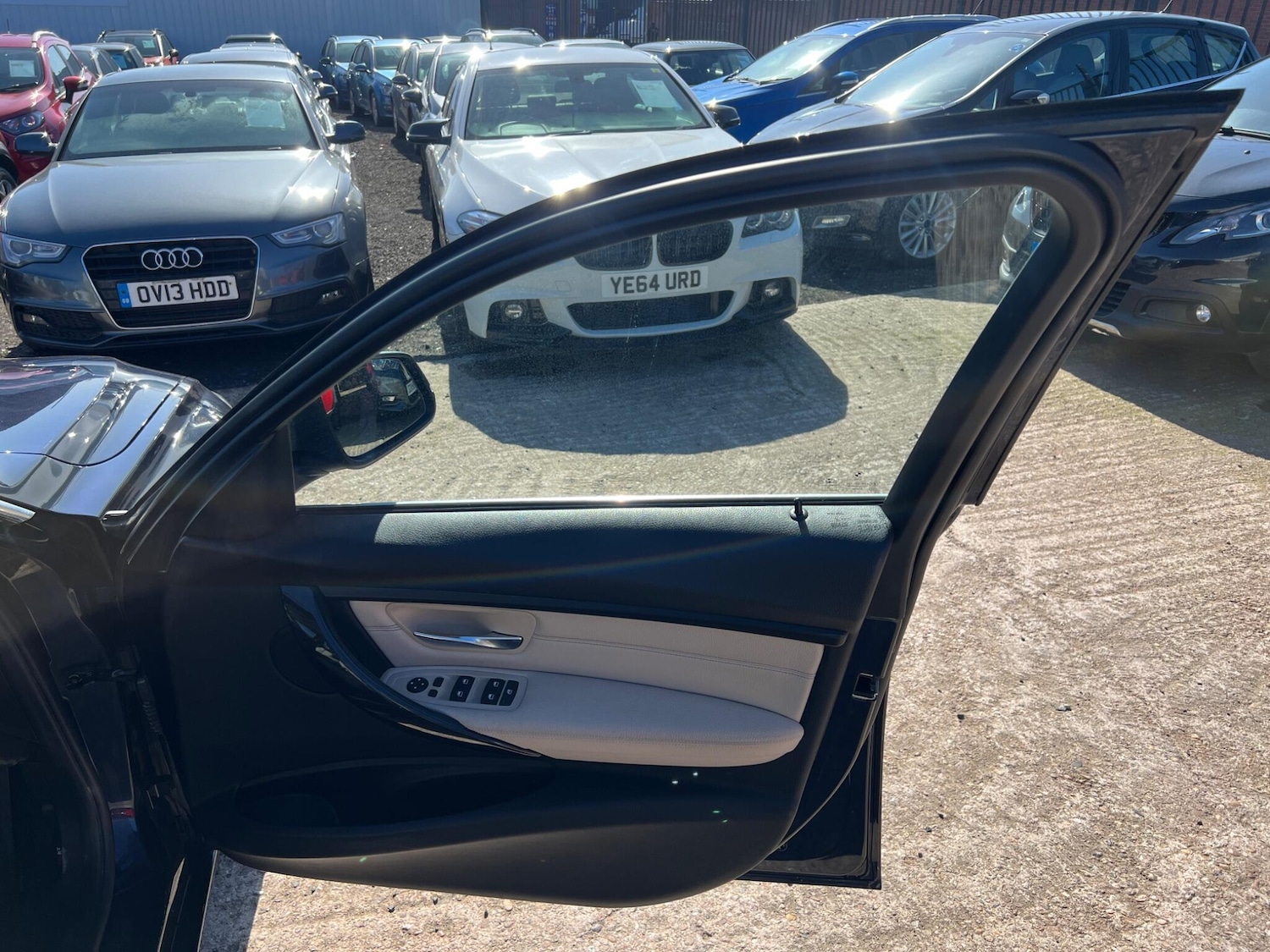 Used BMW 3 Series 2015 for sale - 77940176: Photo 9