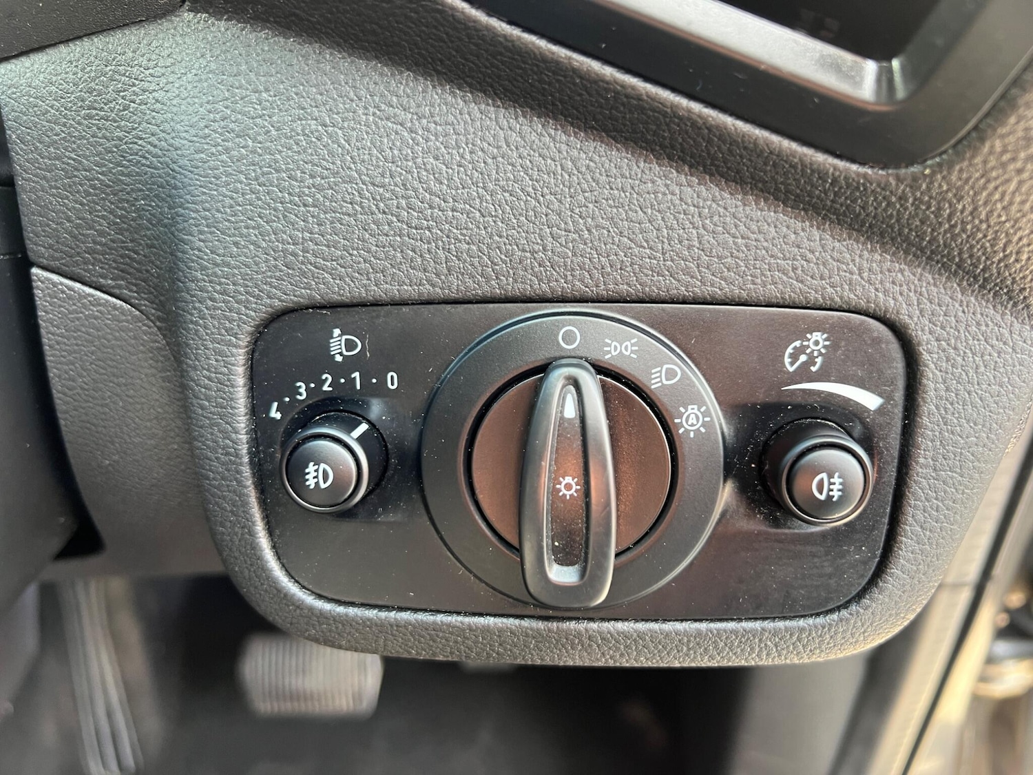 Used Ford Kuga 2018 for sale - 78100383: Photo 11