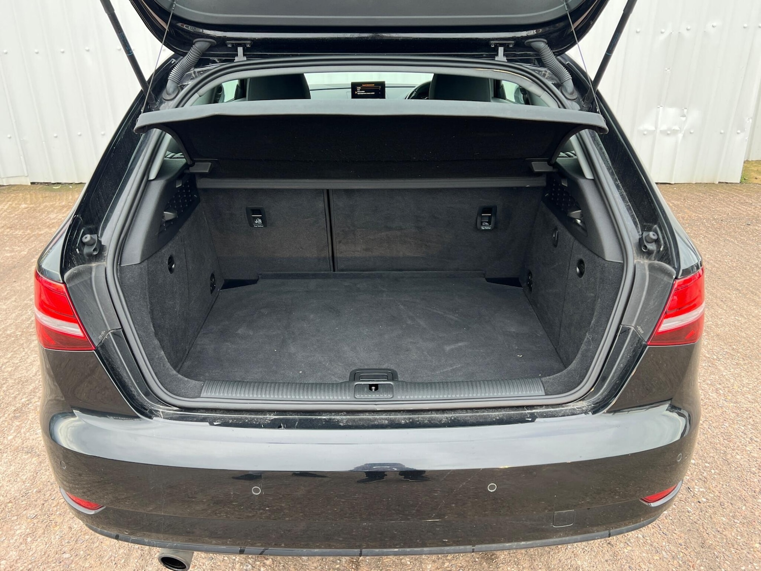 Used Audi A3 2017 for sale - 77696219: Photo 11