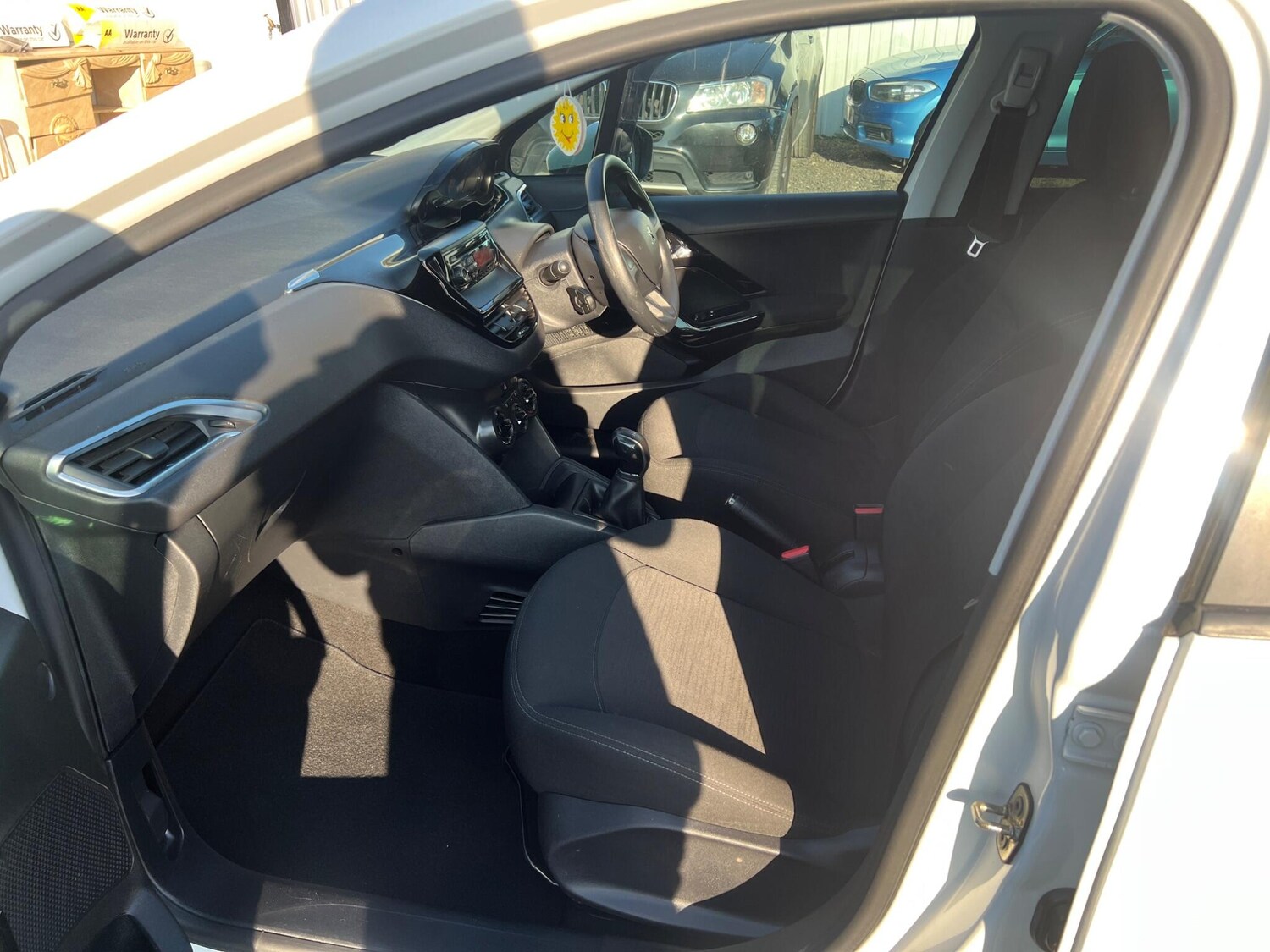 Used Peugeot 208 for sale - 77754201: Photo 22