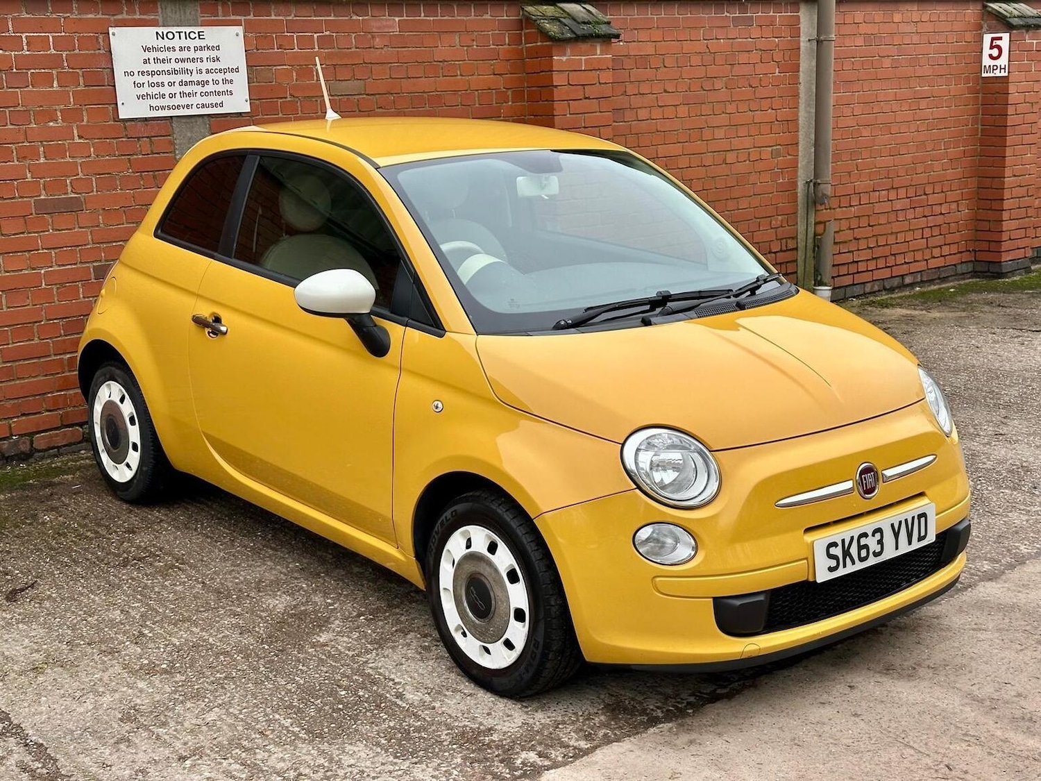 Used Fiat 500 2013 for sale - 77541636: Photo 2