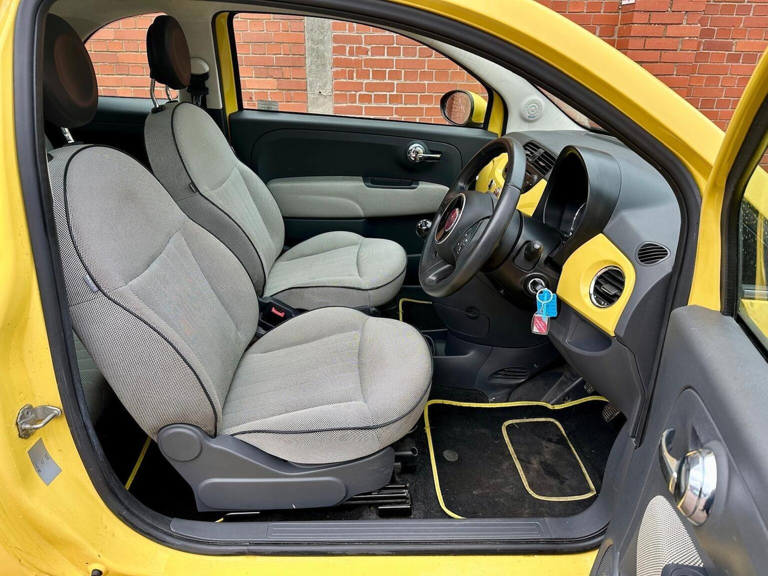 Used Fiat 500 2009 for sale - 77011771: Photo 3