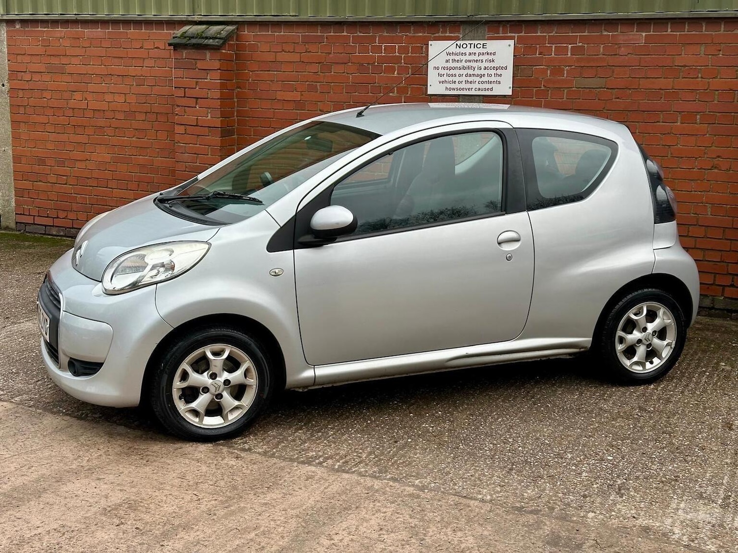 Used Citroen C1 2010 for sale - 77541611: Photo 15