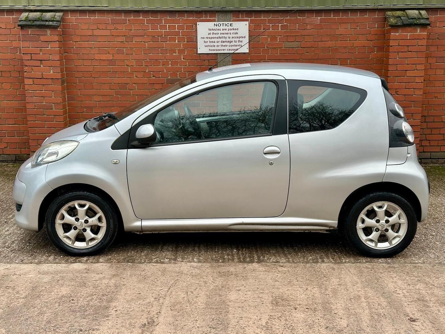 Used Citroen C1 2010 for sale - 77541611: Photo 24